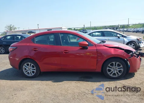 2016 Scion Ia z USA, uszkodzony, nr VIN 3MYDLBZV5GY100325